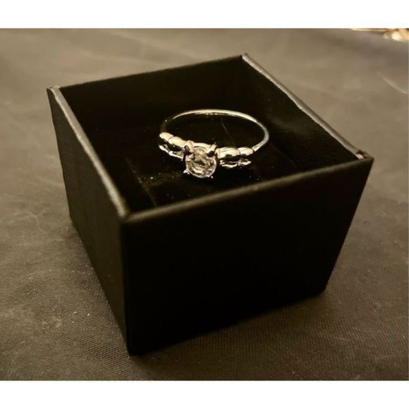 SQUARE WHITE SAPPHIRE N SILVER RING - Picture 3 of 5